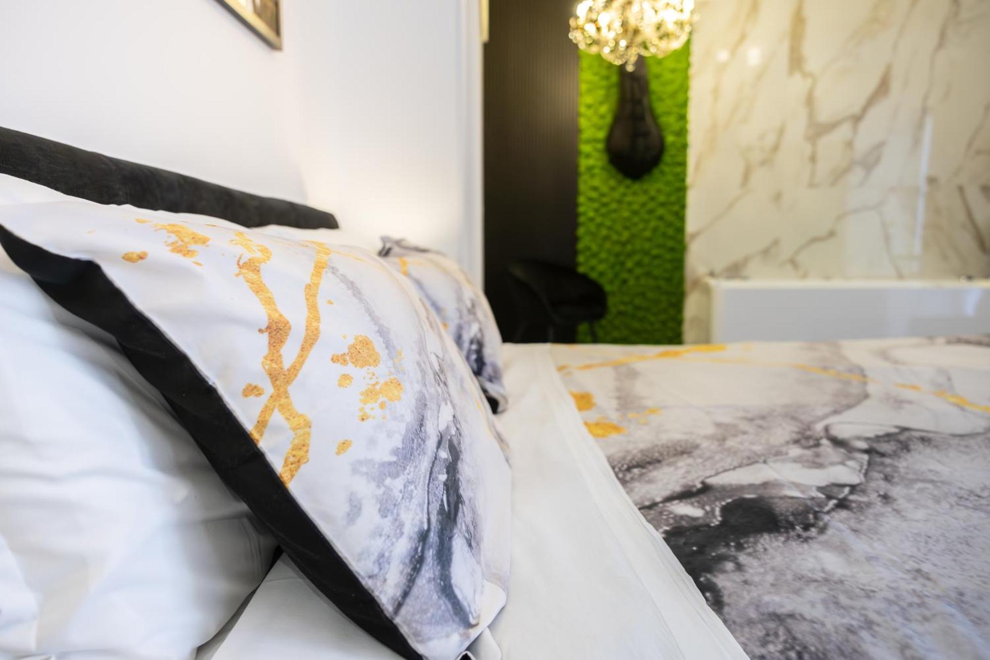 Adamas Apartment , Rooms And Suite Trapani Esterno foto